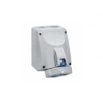 SURFACE MOUNTING LEGRAND 32A 2P+E 555454