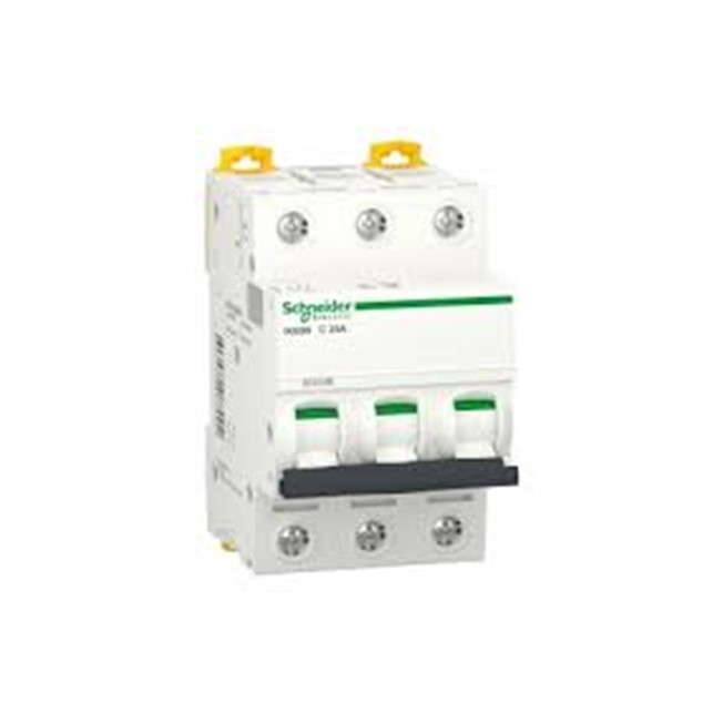 iC60N - miniature circuit breaker - 3P - 4A - C curve
